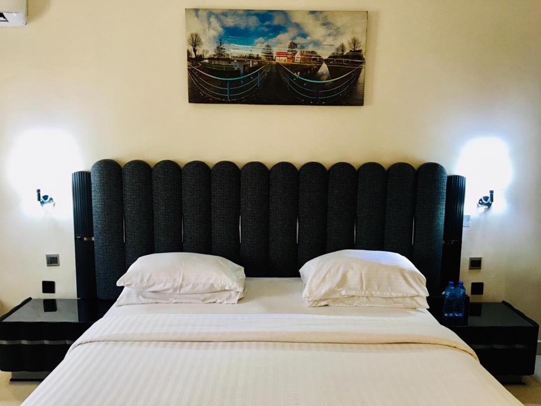 Summerset Continental Hotel Maitama By T E L E Hospitality Абуджа Екстериор снимка