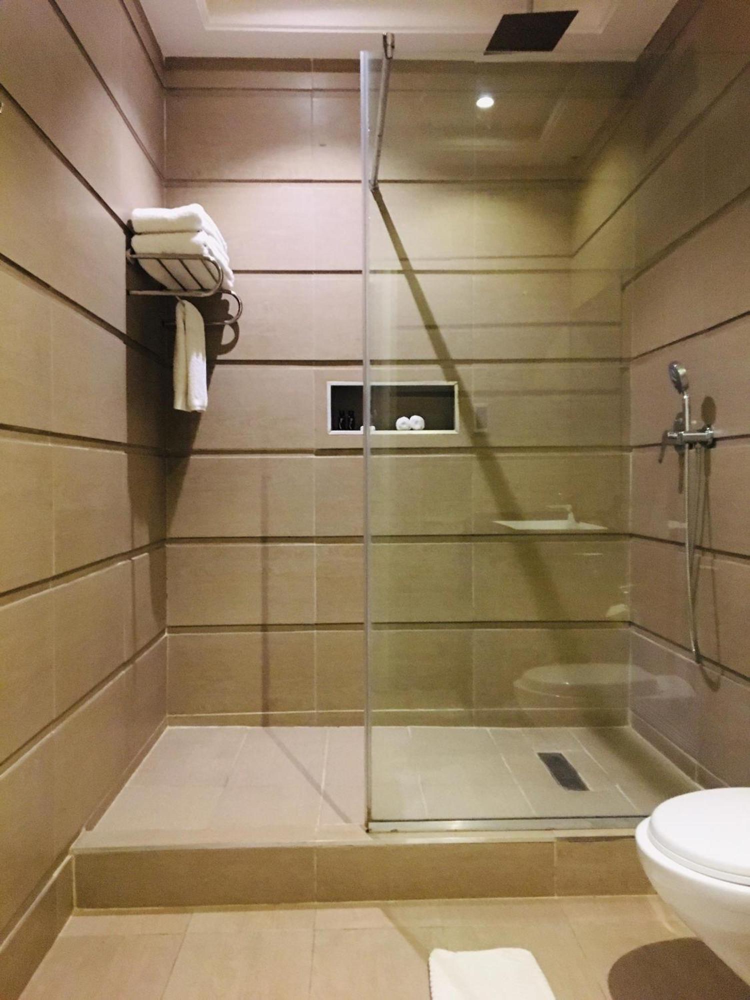 Summerset Continental Hotel Maitama By T E L E Hospitality Абуджа Екстериор снимка