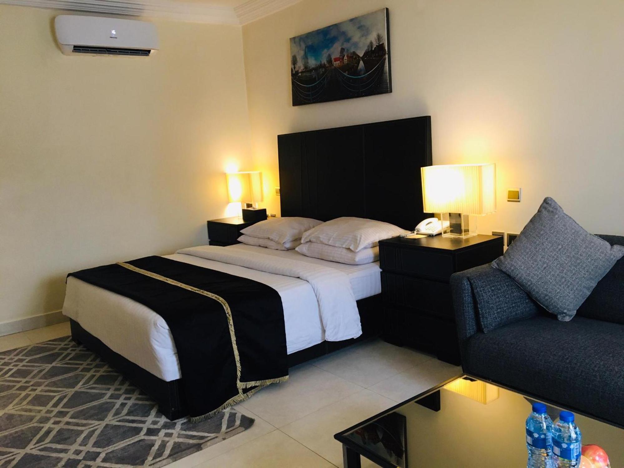 Summerset Continental Hotel Maitama By T E L E Hospitality Абуджа Екстериор снимка
