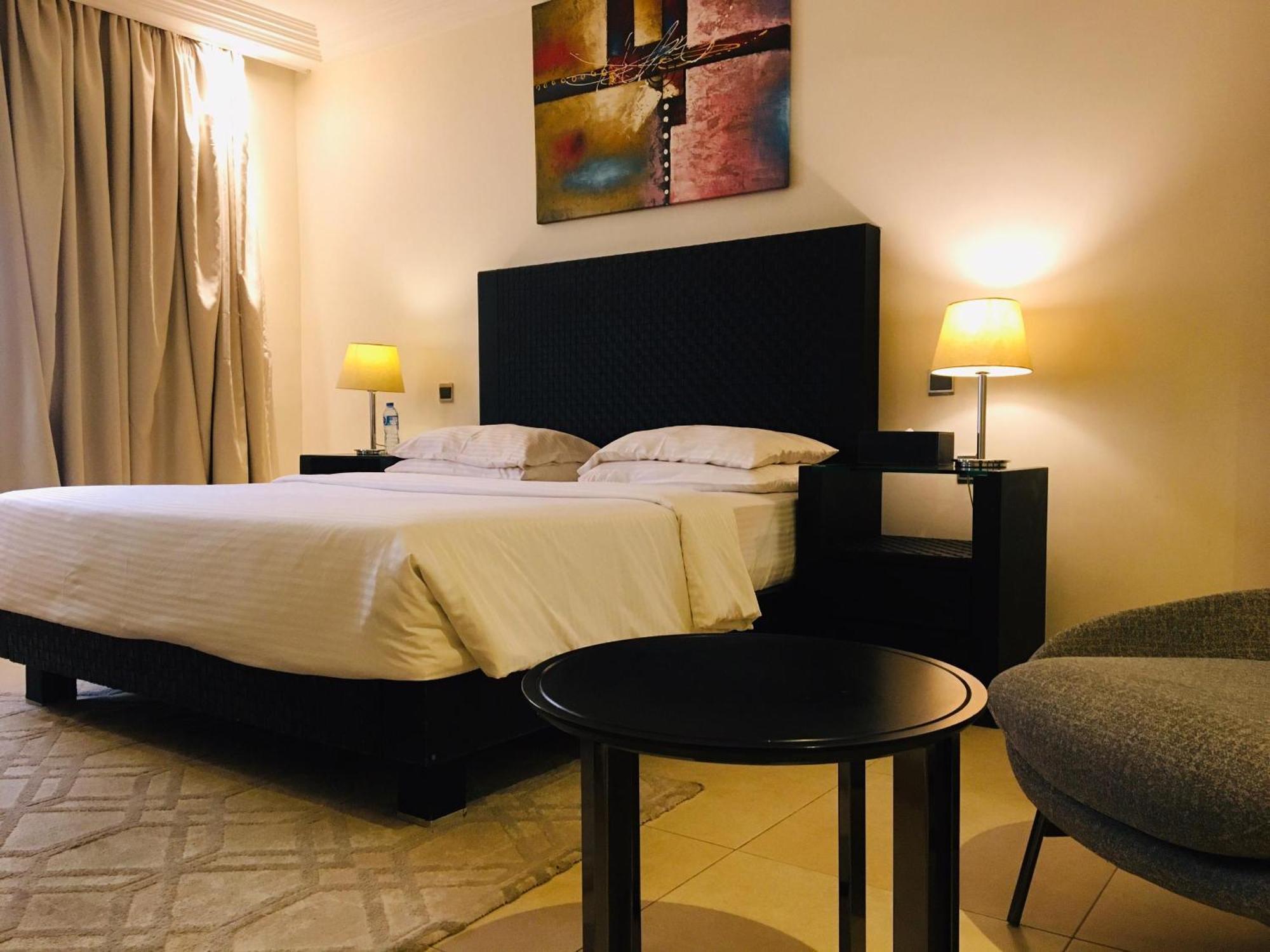 Summerset Continental Hotel Maitama By T E L E Hospitality Абуджа Екстериор снимка