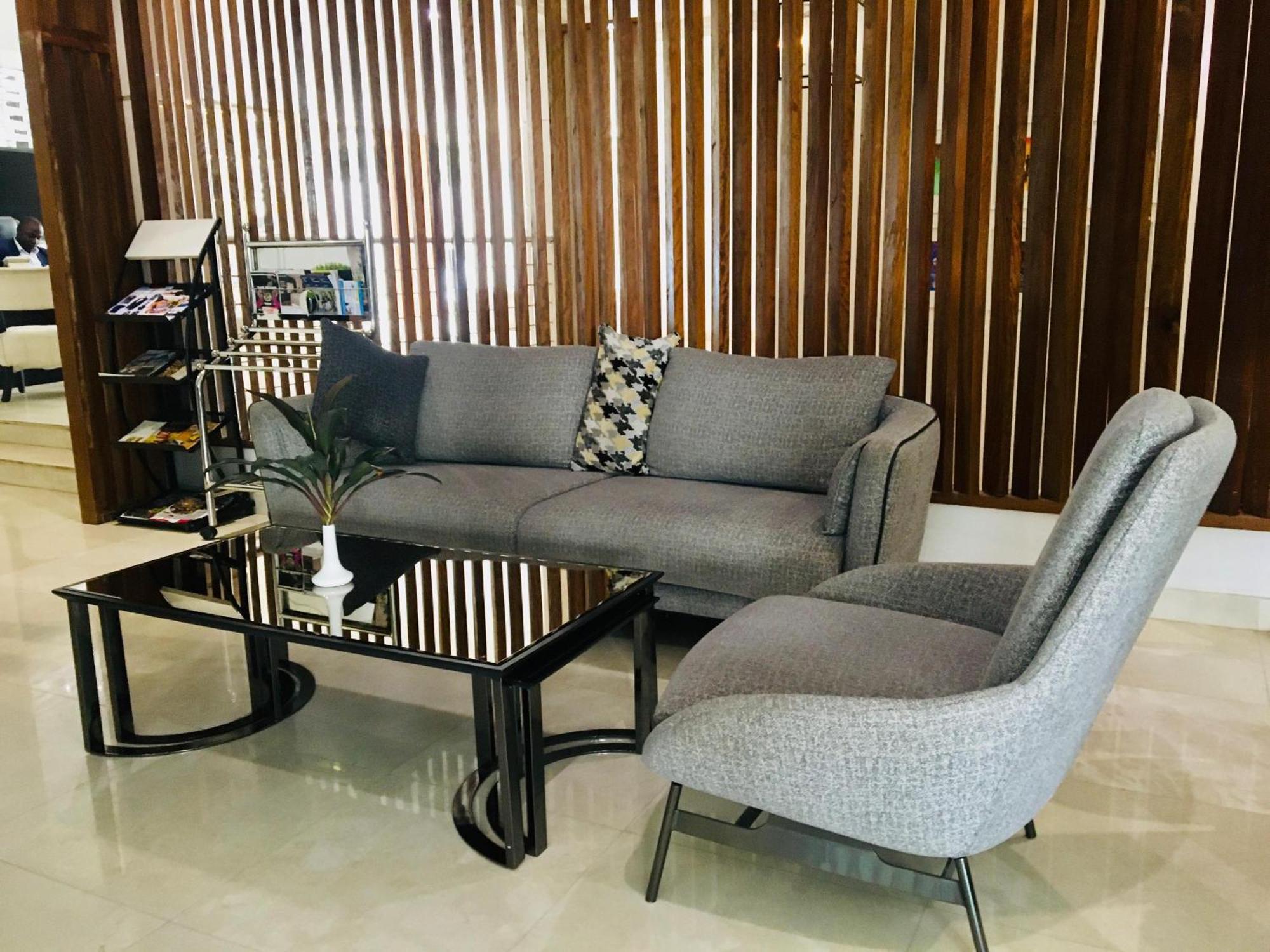 Summerset Continental Hotel Maitama By T E L E Hospitality Абуджа Екстериор снимка