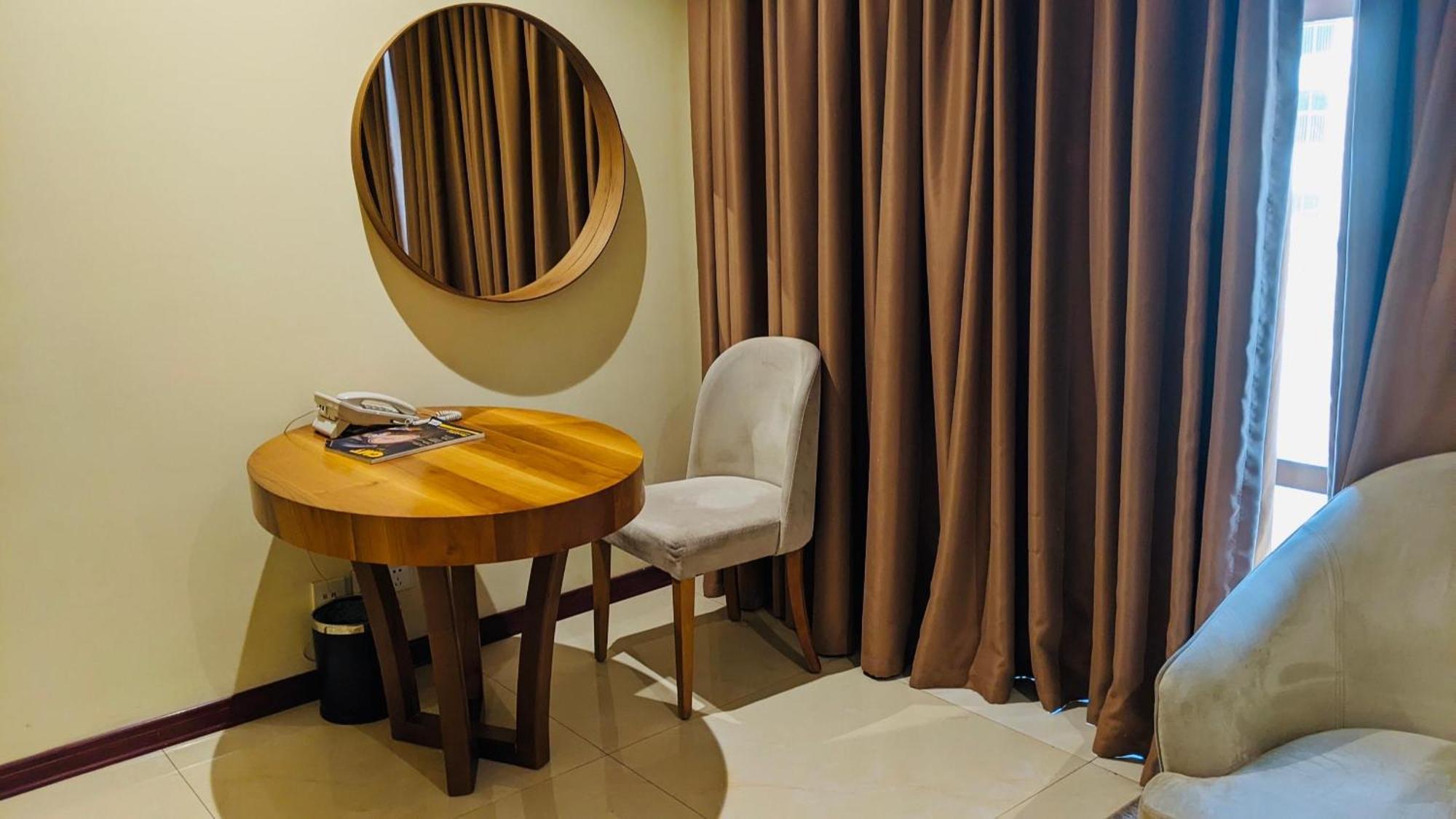 Summerset Continental Hotel Maitama By T E L E Hospitality Абуджа Екстериор снимка